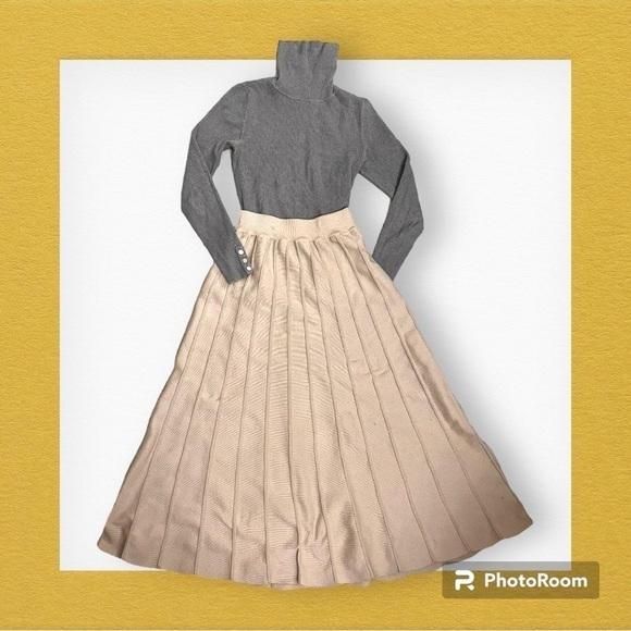 Unbranded Ribbed Pleated Knit Long Midi Skirt - Picture 4 of 5